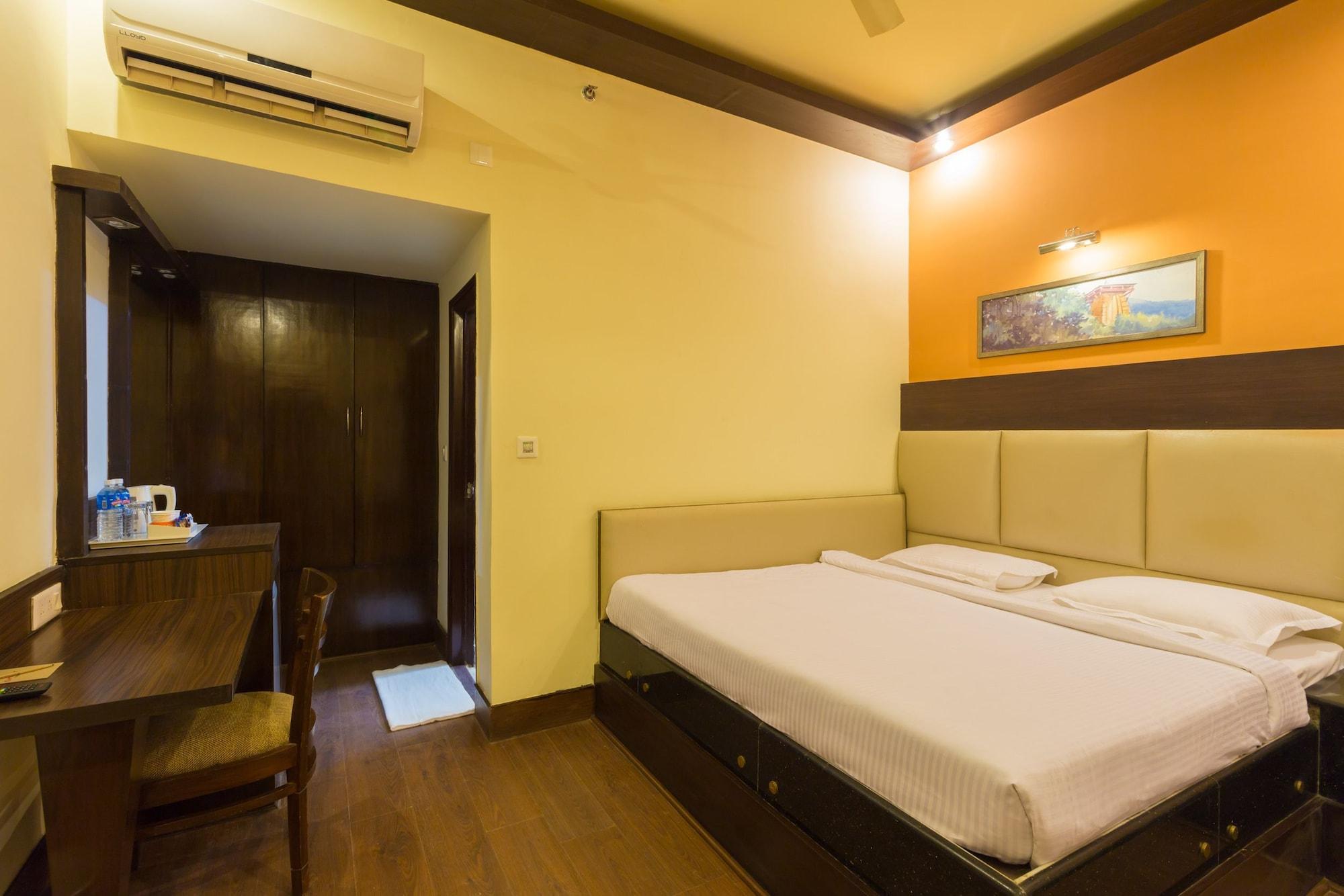 จิงเจอร์ โฮเต็ล กาตรา Hotel คาตรา ภายนอก รูปภาพ